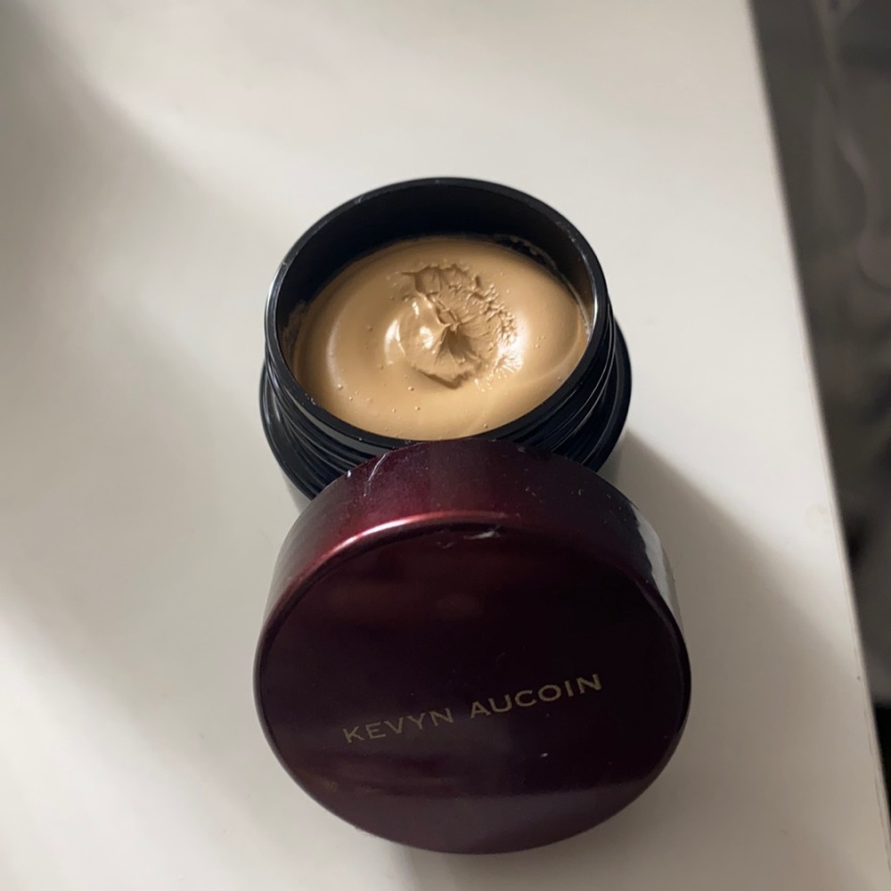 KEVYN AUCOIN SENSUAL SKIN ENHANCER SX07
